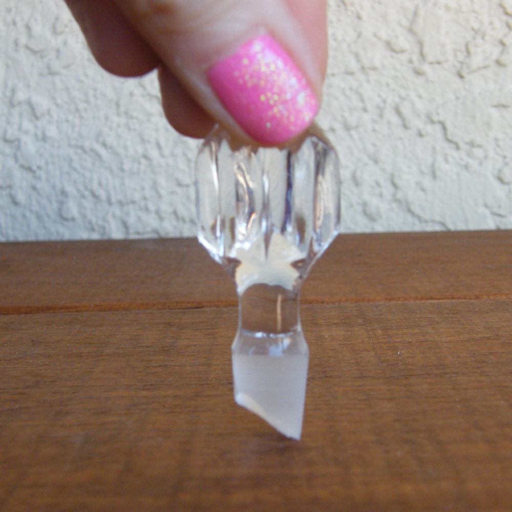 **LAST CHANCE** Perfume bottle - Picture 3 of 4